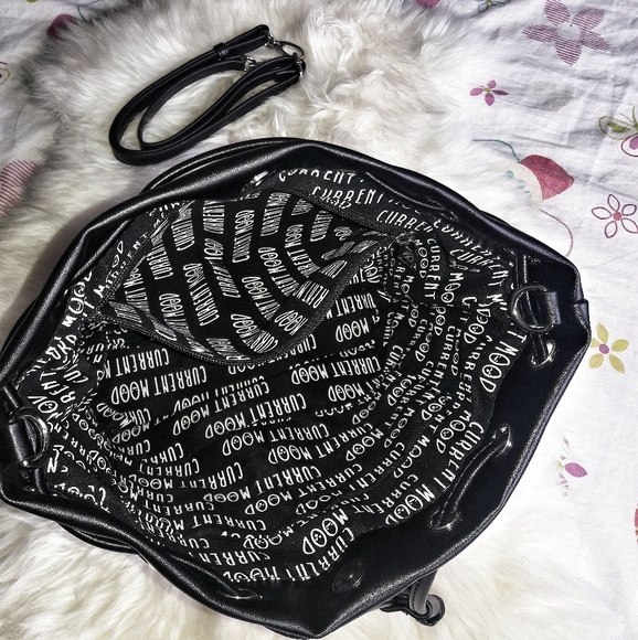 💥SALE💥 Rainbow Bucket Bag - Picture 5 of 5